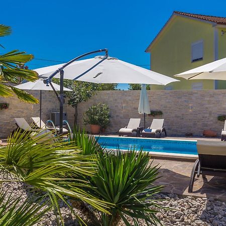 Guest House Antonella Малинска Екстериор снимка