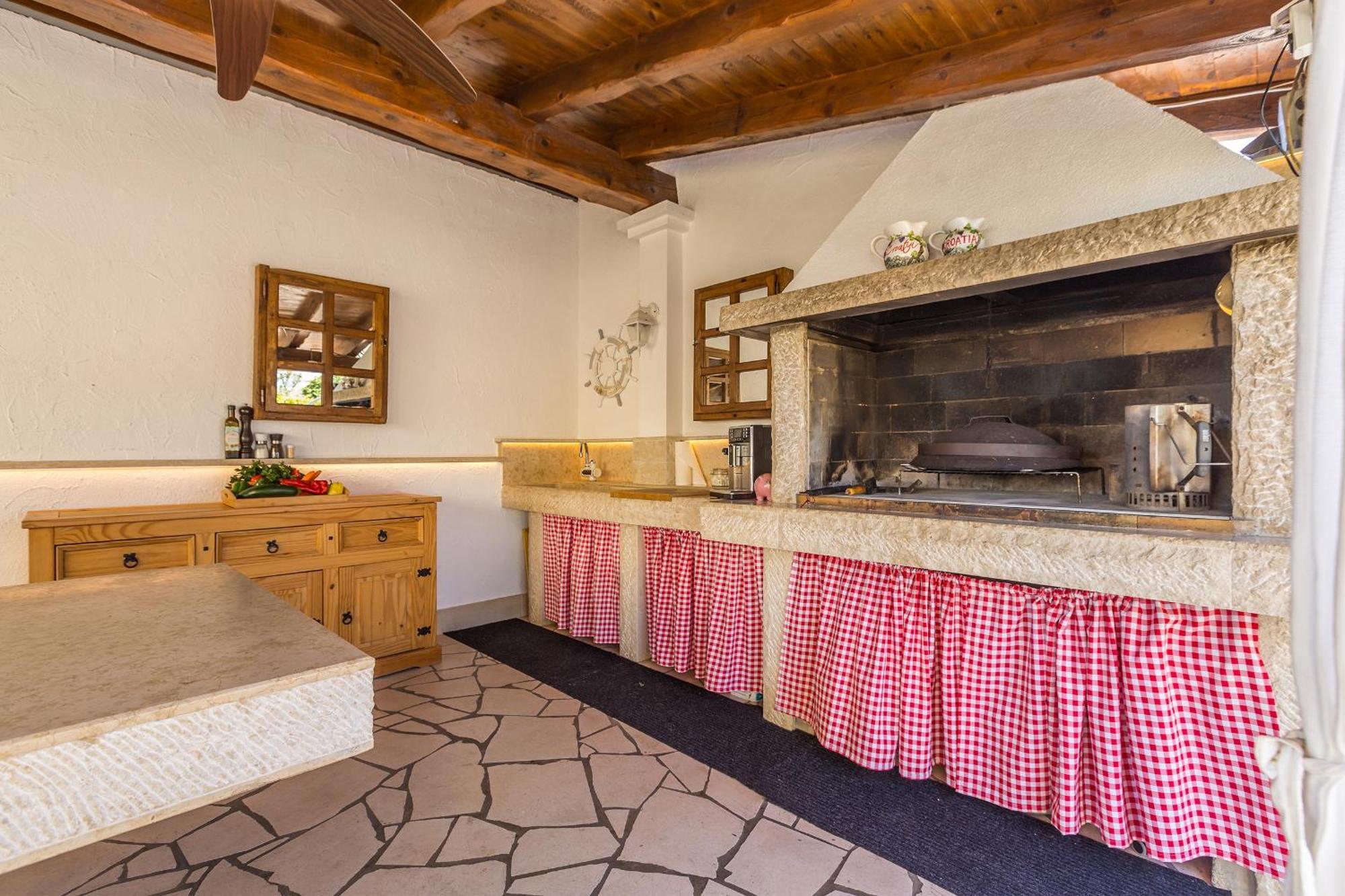 Guest House Antonella Малинска Екстериор снимка