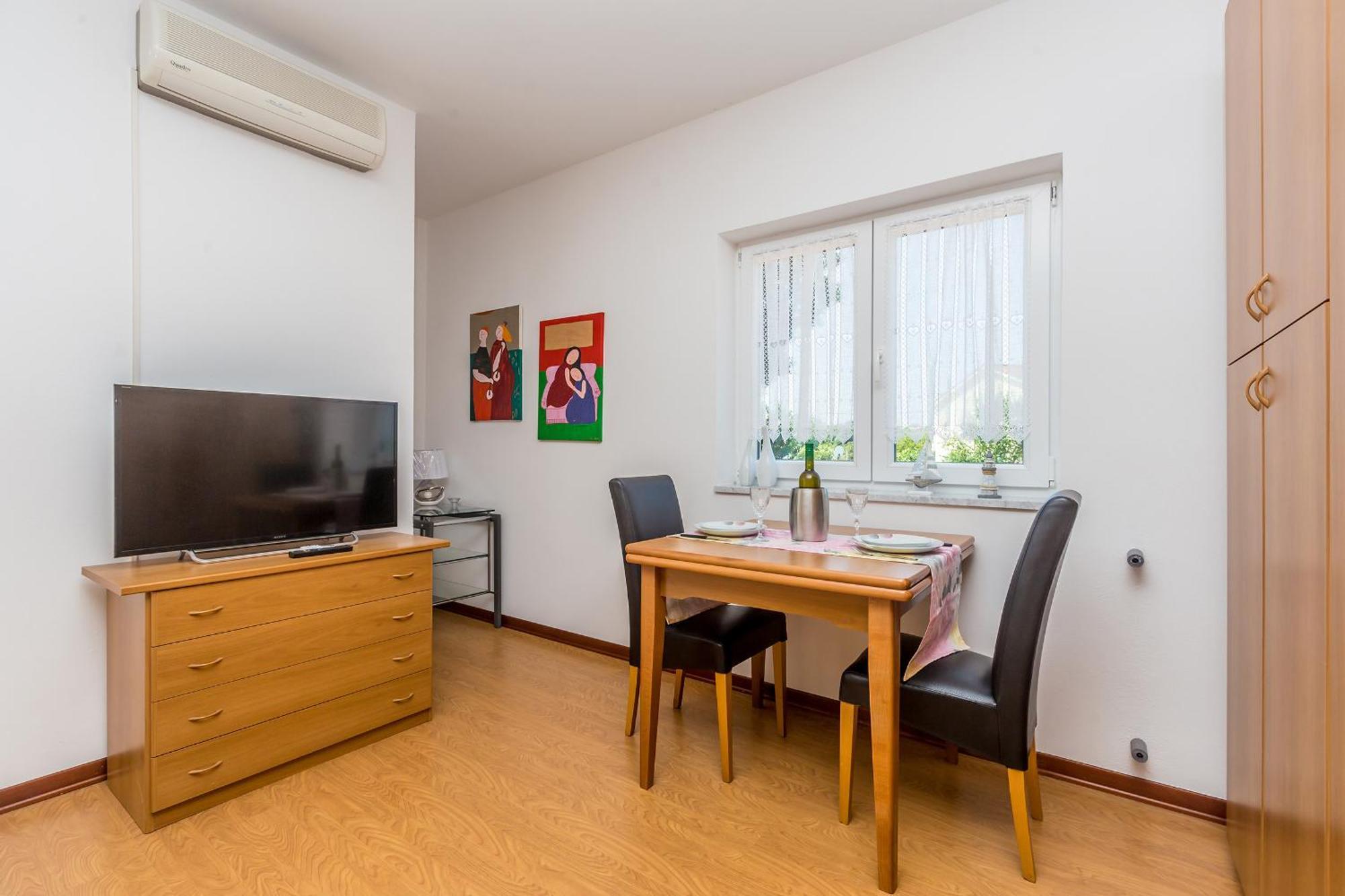 Guest House Antonella Малинска Екстериор снимка