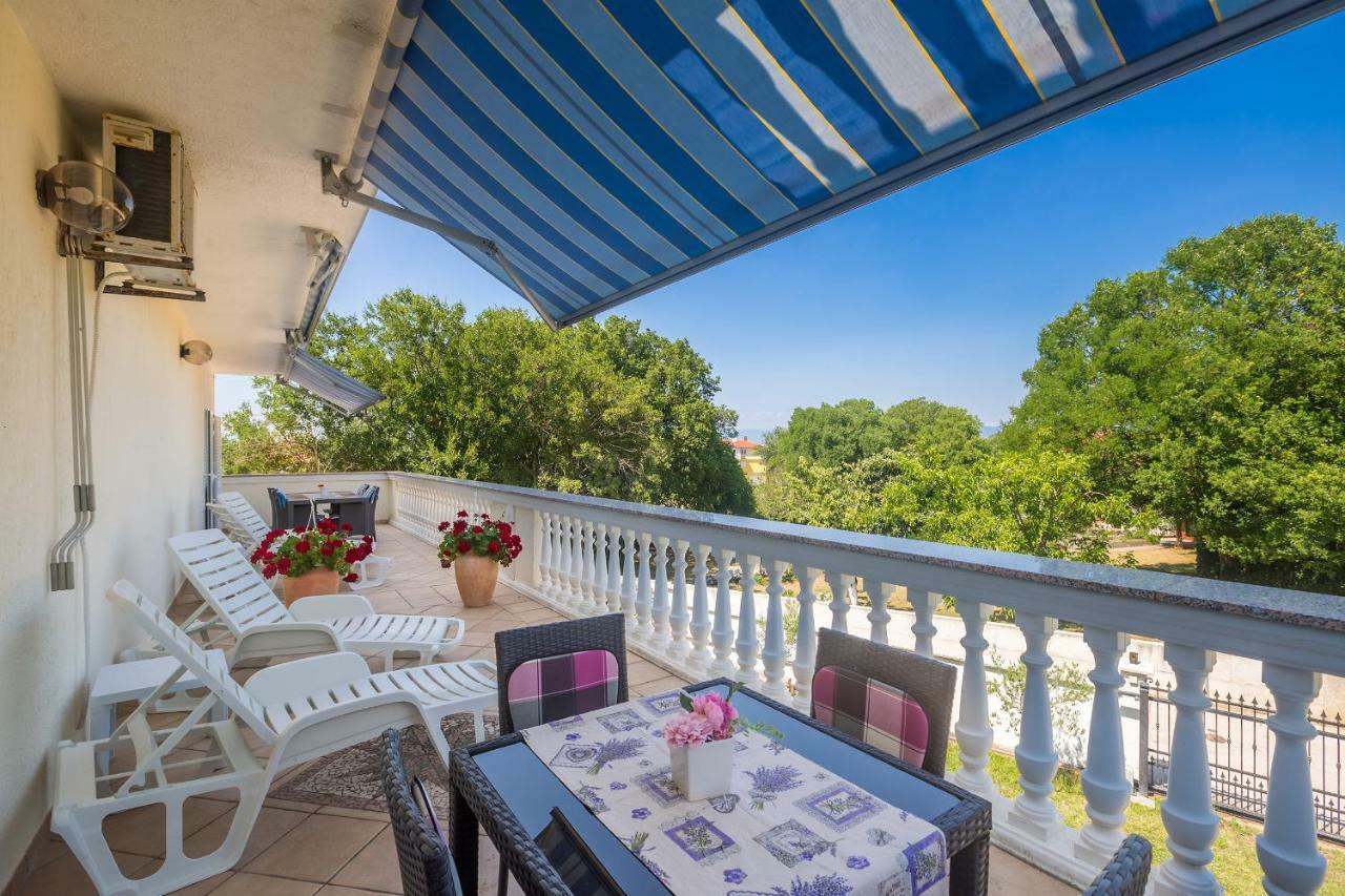 Guest House Antonella Малинска Екстериор снимка